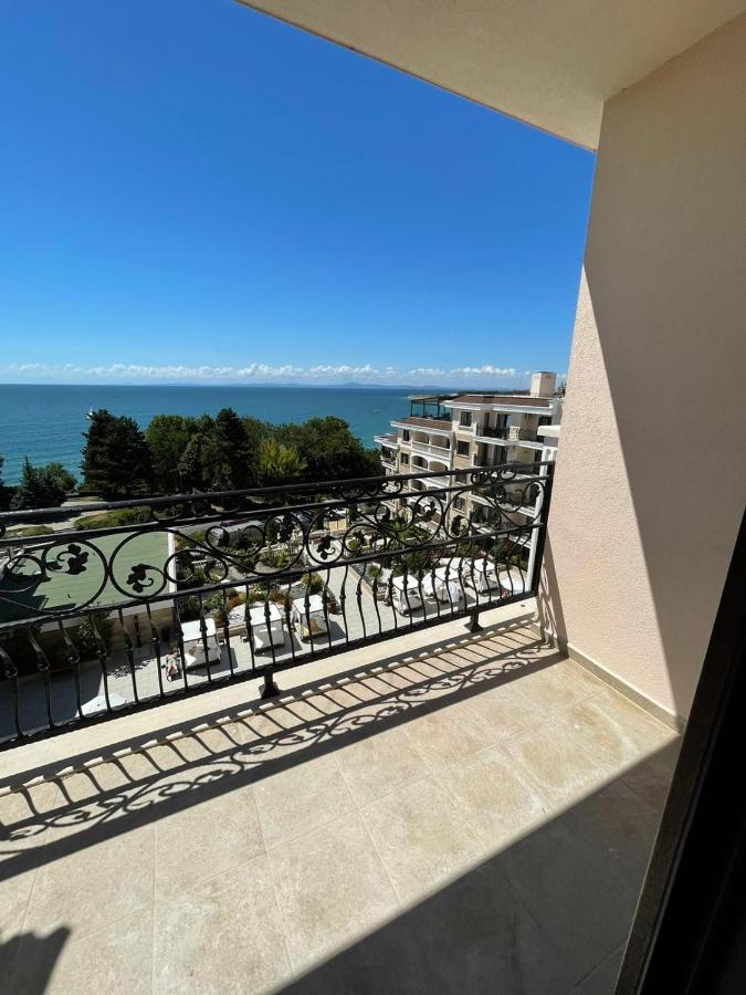 Luxury Penthouse Apartments At Valencia Gardens Burgas Exterior foto