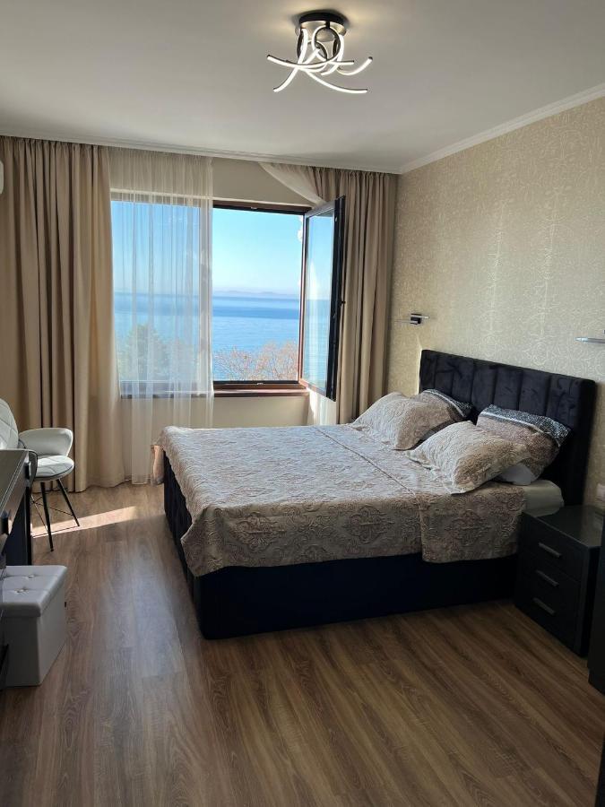 Luxury Penthouse Apartments At Valencia Gardens Burgas Exterior foto